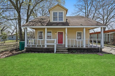 Photo of 205 Stimpson Street, Baytown, TX 77520 (MLS # 71070435)