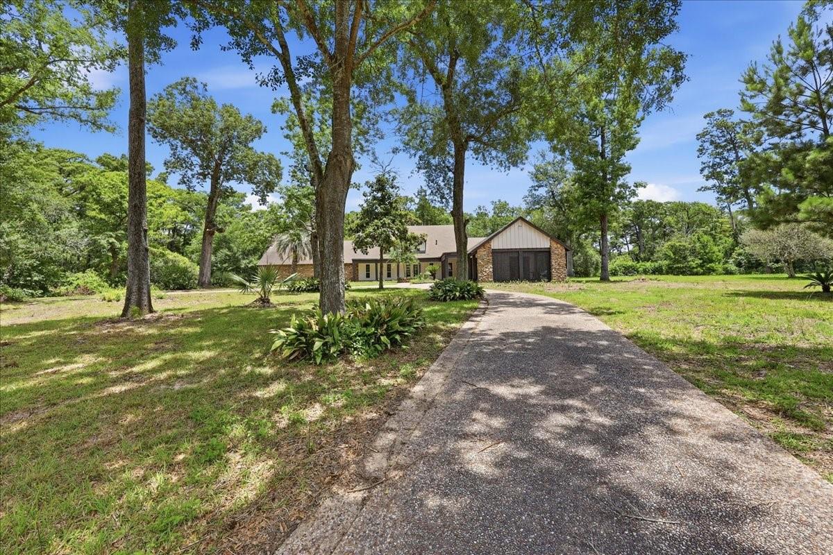 12 Bayou Bend