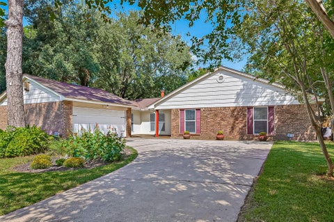 Photo of 12910 Aste Lane, Houston, TX 77065 (MLS # 22769905)