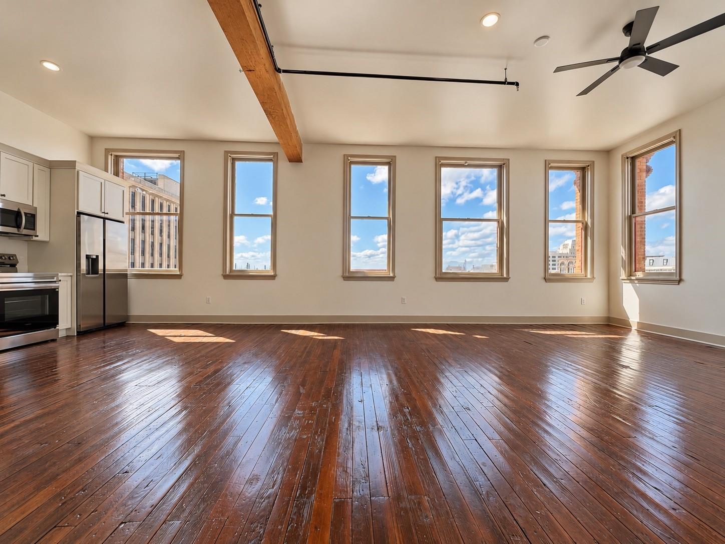 2221 Market Street 401