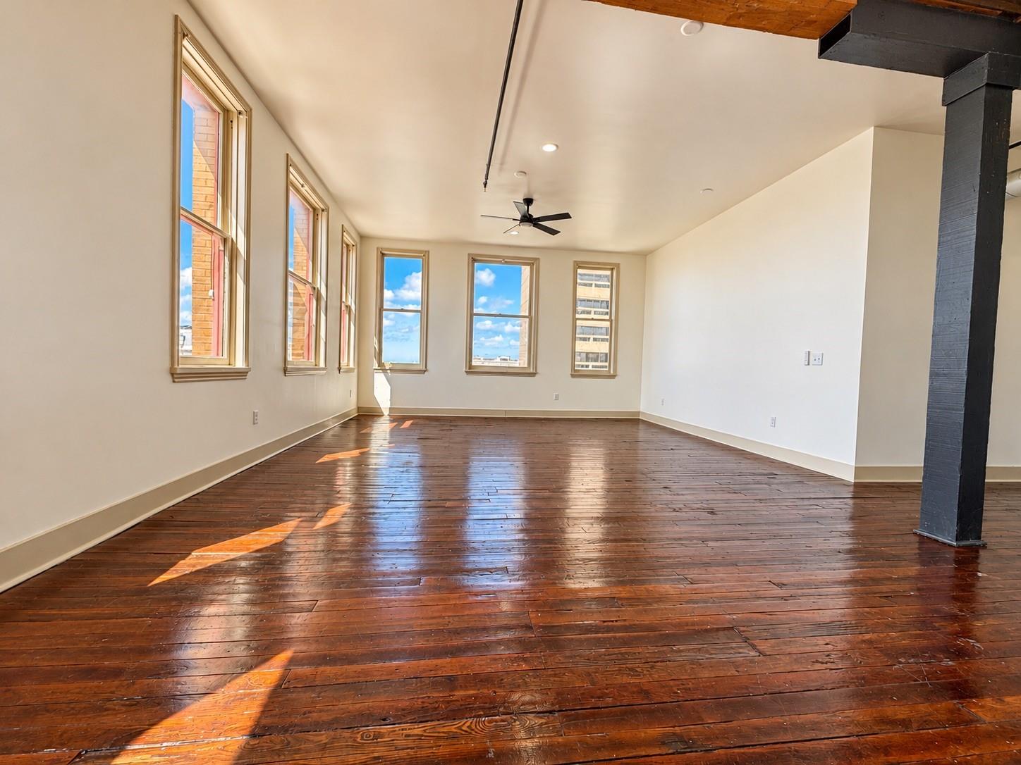 2221 Market Street 401