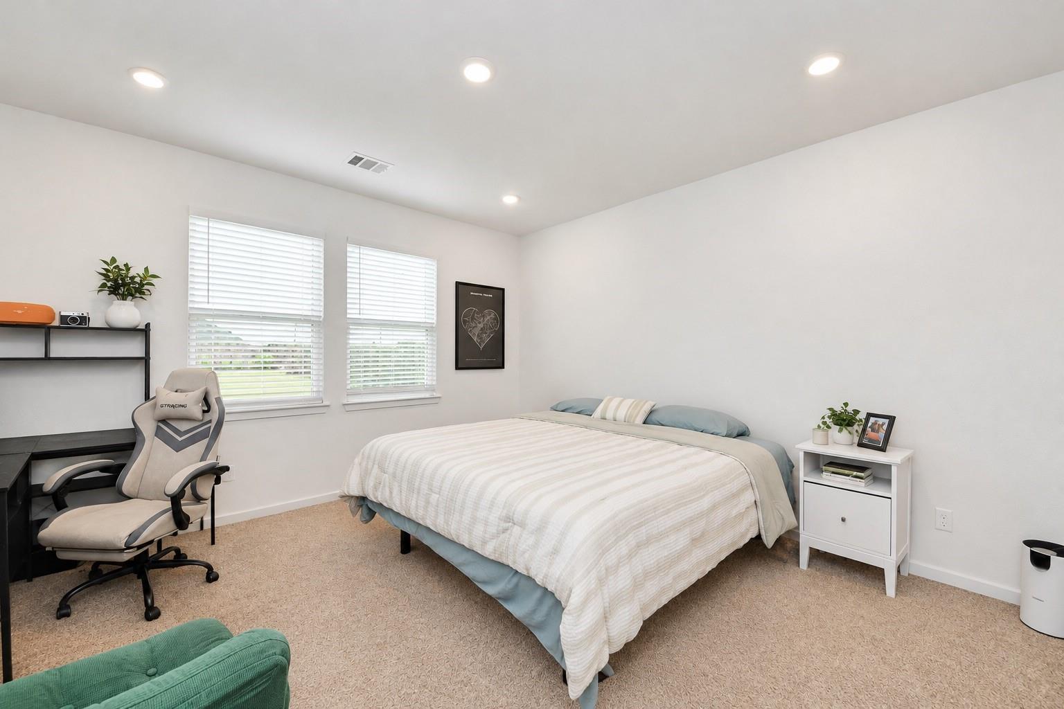 21827 Redwood Bluff Trail