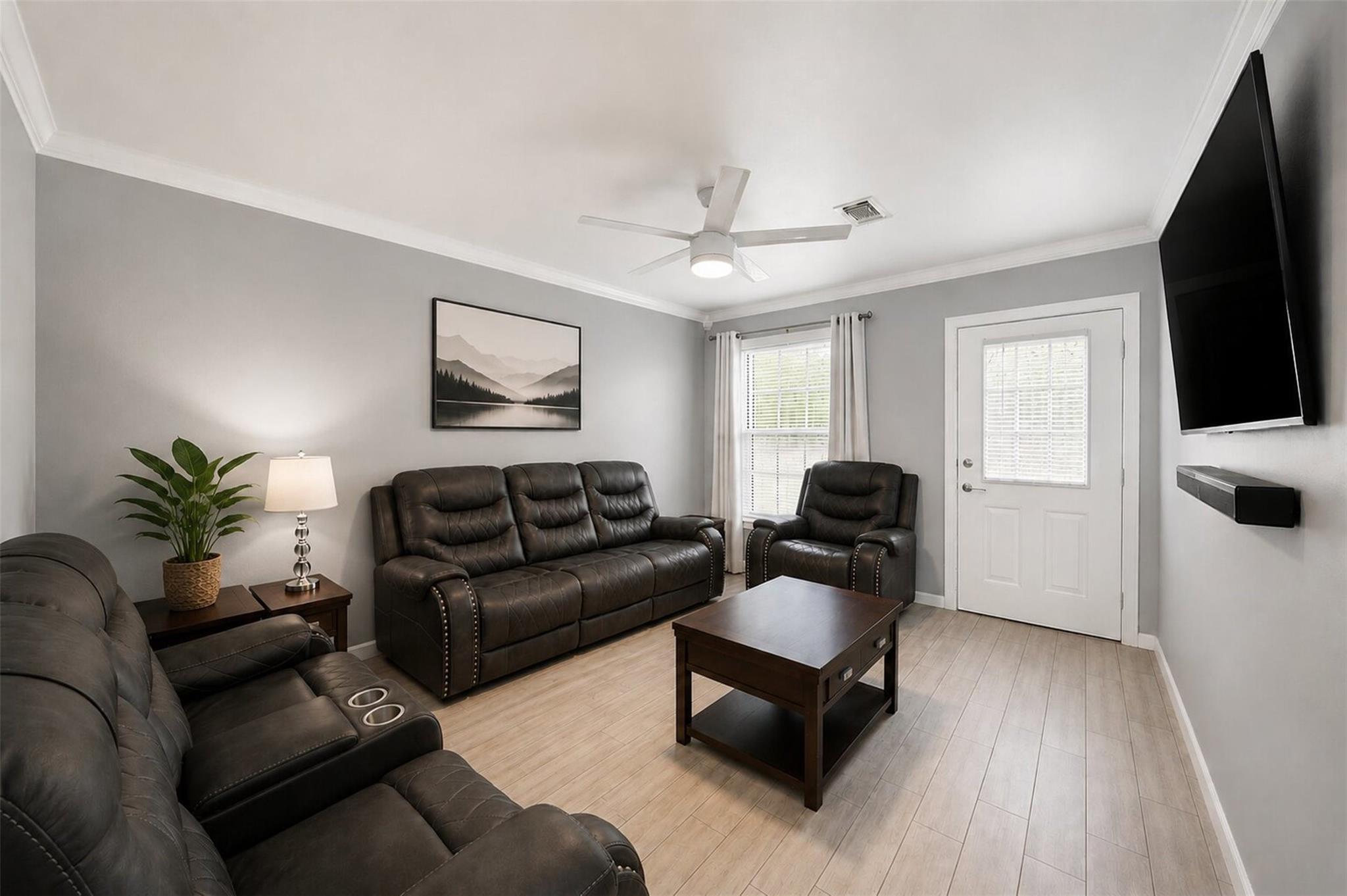 1306 Camden Road