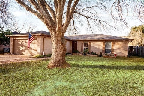 Photo of 5910 Country Place, League City, TX 77573 (MLS # 32896995)
