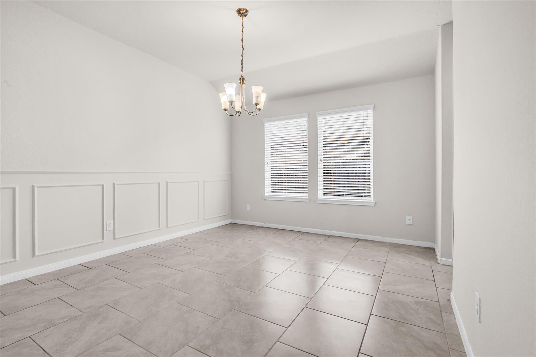 7126 Aliaga Creek Court