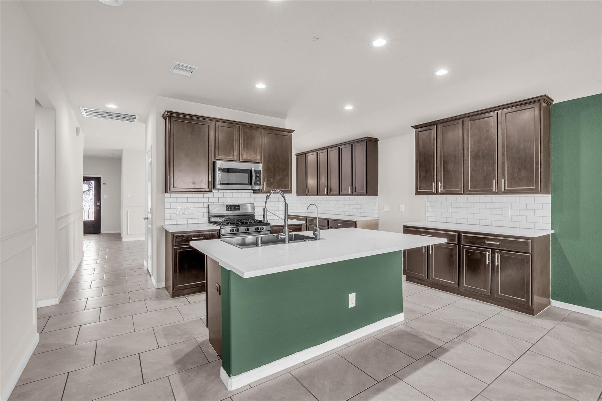 7126 Aliaga Creek Court