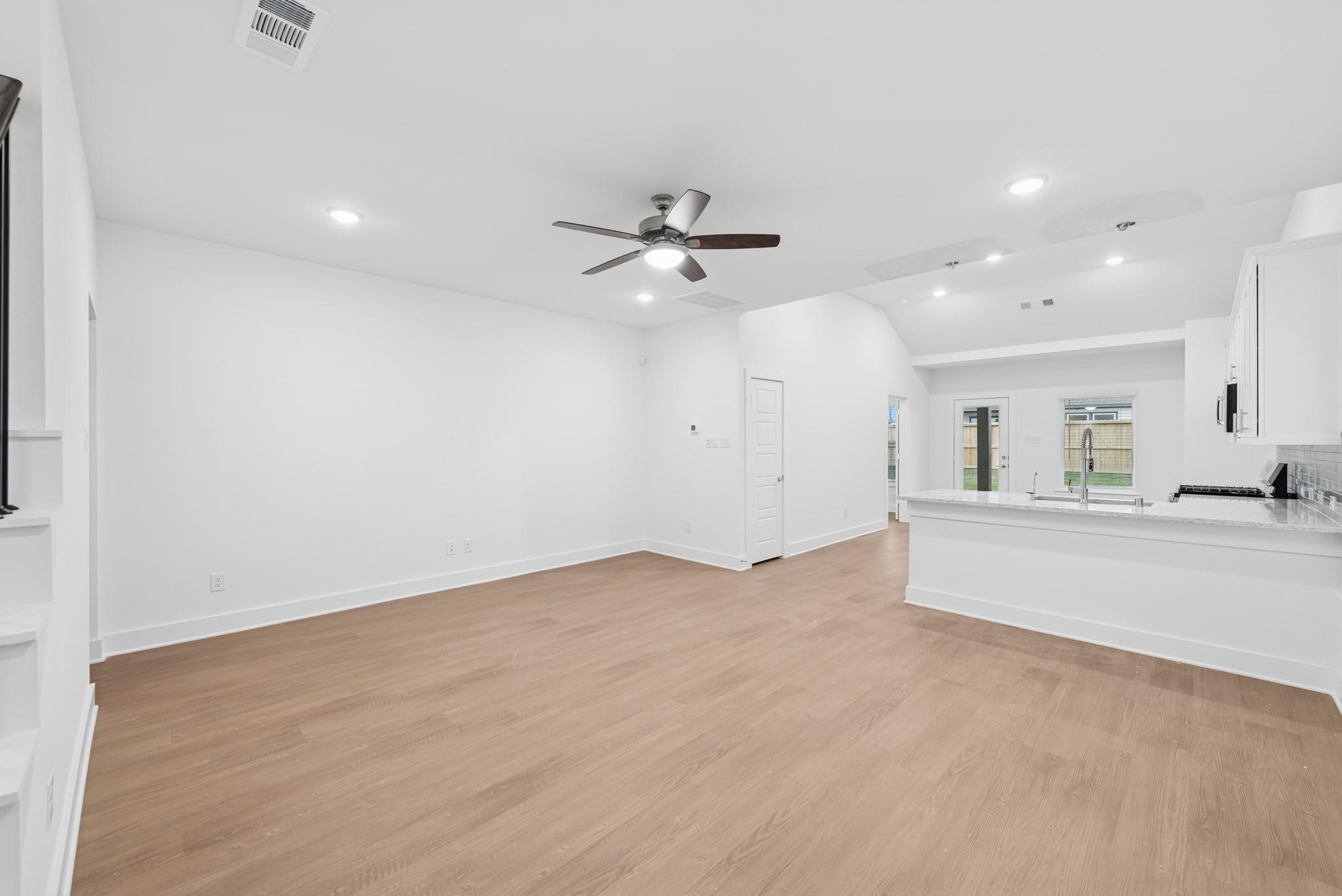 8115 Kay Harbor Drive