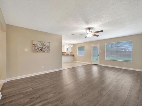 Tiny photo for 211 Leafwood Circle, League City, TX 77573 (MLS # 81626275)