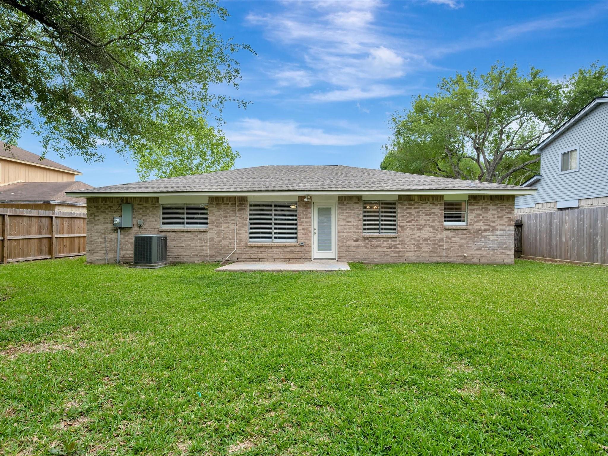211 Leafwood Circle