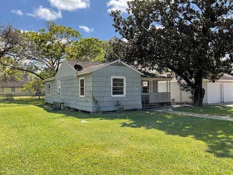 Homes For Sale - 201 Smith Street<br/> Clute, TX 77531