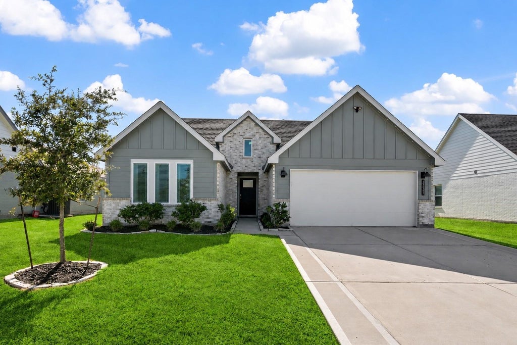 Photo of 13922 Frio Drive, Baytown, TX 77523 (MLS # 46297342)