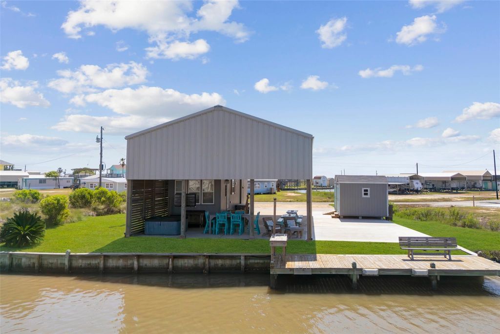 Photo of 2423 Gulfview Drive, Sargent, TX 77414 (MLS # 38183657)