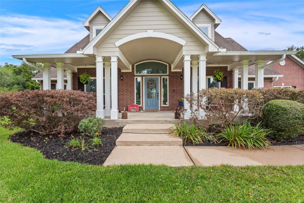 Photo of 13217 4th 1/2 Street, Santa Fe, TX 77510 (MLS # 72439335)
