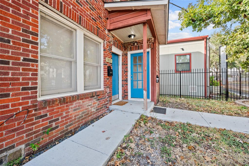 Photo of 1819 Sul Ross, Houston, TX 77098 (MLS # 45850012)