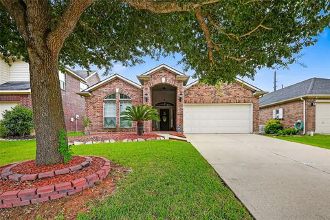Photo of 215 Little Summer Drive, Rosenberg, TX 77469 (MLS # 67262175)