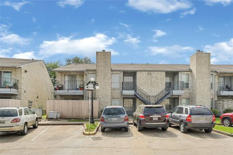 Photo of 6500 Sands Point Drive #708, Houston, TX 77074 (MLS # 10981288)