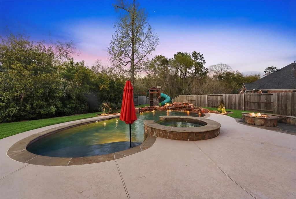 Photo of 15607 Shining Brook Court, Houston, TX 77044 (MLS # 42346520)