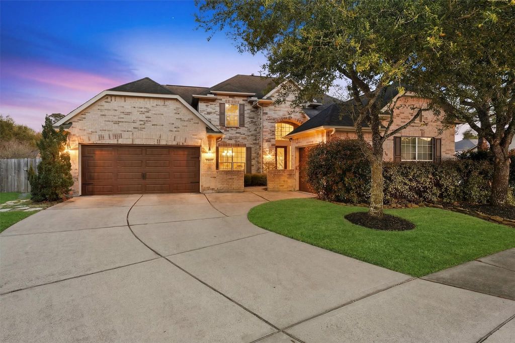 Photo of 15607 Shining Brook Court, Houston, TX 77044 (MLS # 42346520)