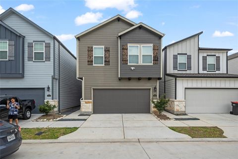 Photo of 14742 Silent Gulf Avenue, Houston, TX 77082 (MLS # 12163150)