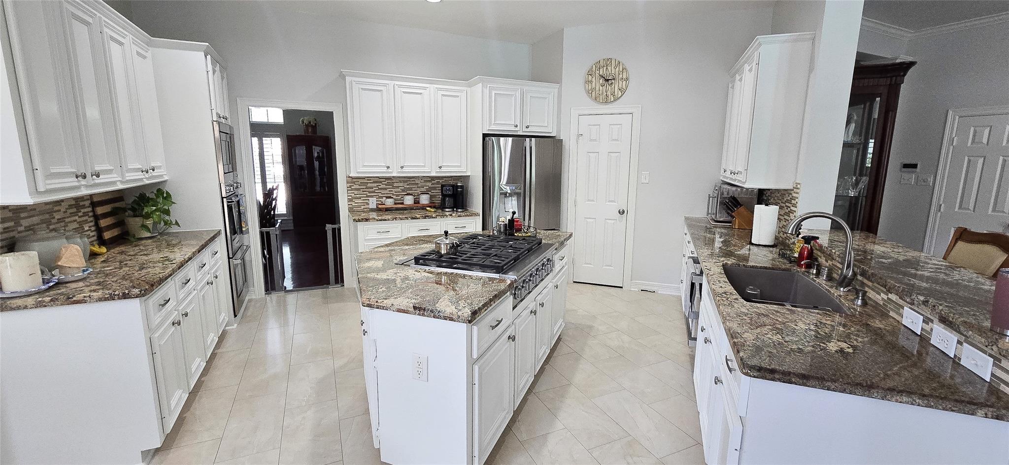 2802 Harvest Hill Drive