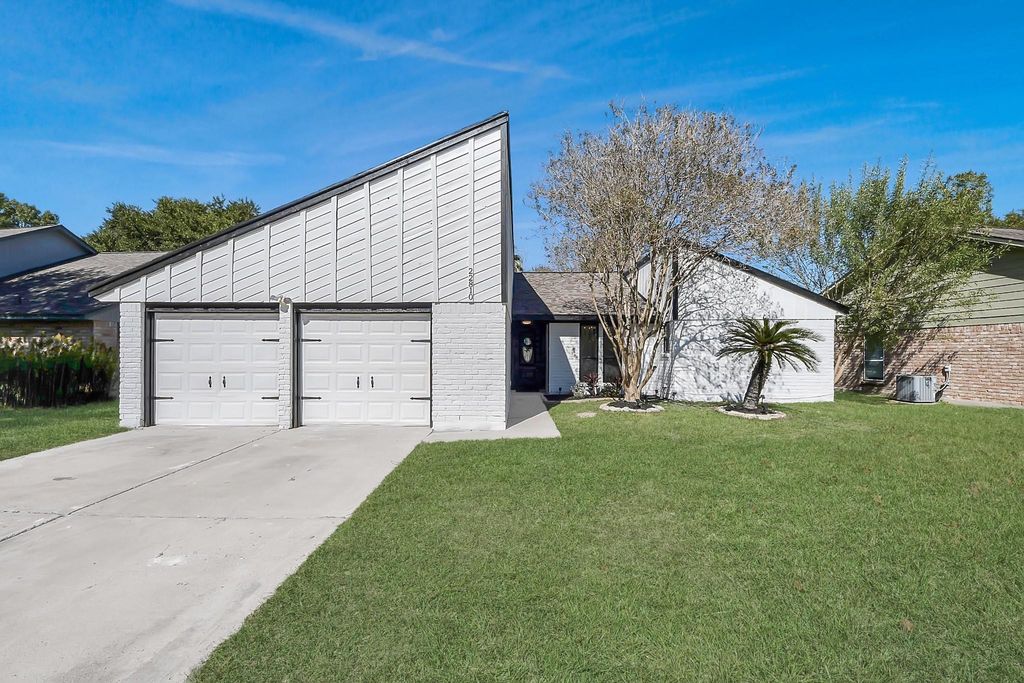 Photo of 22810 Deville Drive, Katy, TX 77450 (MLS # 12878473)