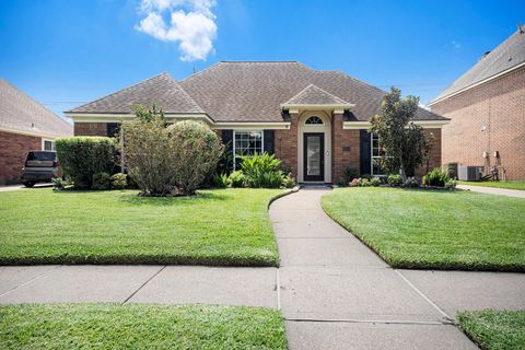 Photo of 4705 Broadmoor Drive, League City, TX 77573 (MLS # 93615949)