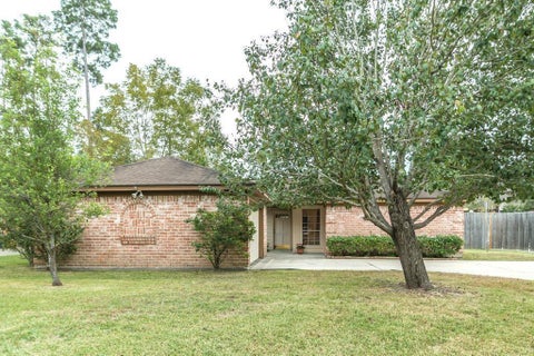 Photo of 805 Thornwood Drive, Shenandoah, TX 77381 (MLS # 98195430)