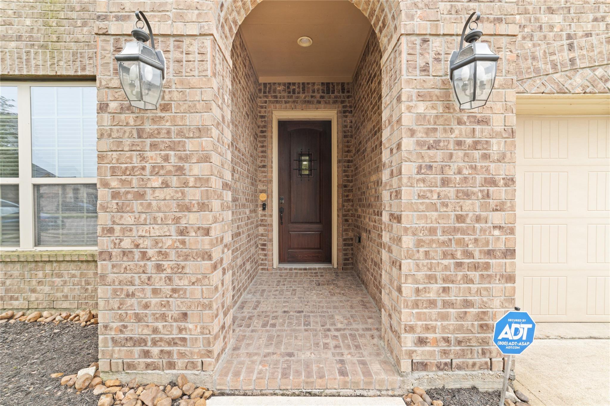 5618 Little Creek Court
