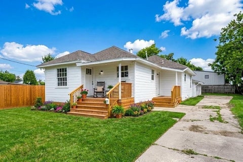 Photo of 913 Bennington ST, Houston, TX 77022 (MLS # 72048784)