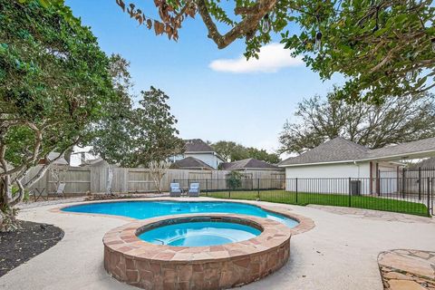 Tiny photo for 4218 Magnolia Lane, Sugar Land, TX 77478 (MLS # 87969186)