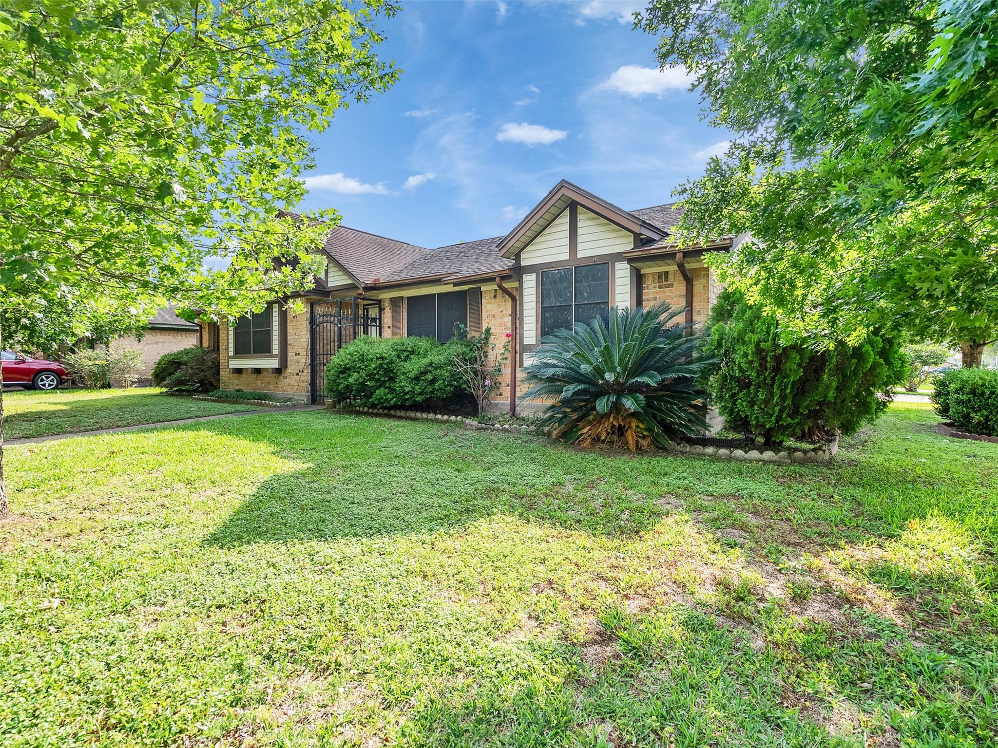 4002 Thistledown Drive
