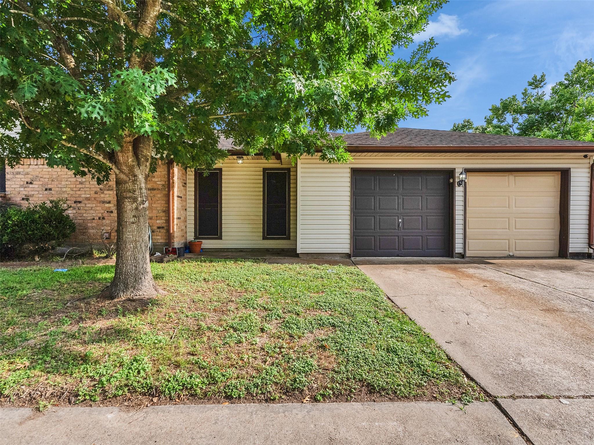 4002 Thistledown Drive