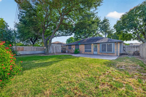 Tiny photo for 7522 Flair Oaks Drive, Houston, TX 77040 (MLS # 78120696)