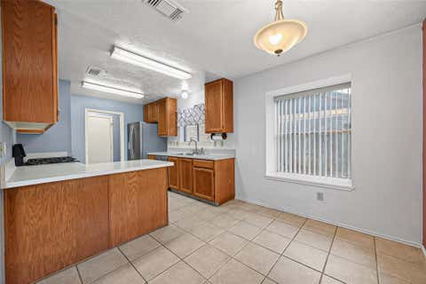 Tiny photo for 7522 Flair Oaks Drive, Houston, TX 77040 (MLS # 78120696)