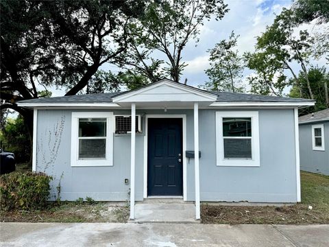 Photo of 3914 Hoffman Street #A, Houston, TX 77026 (MLS # 39667701)
