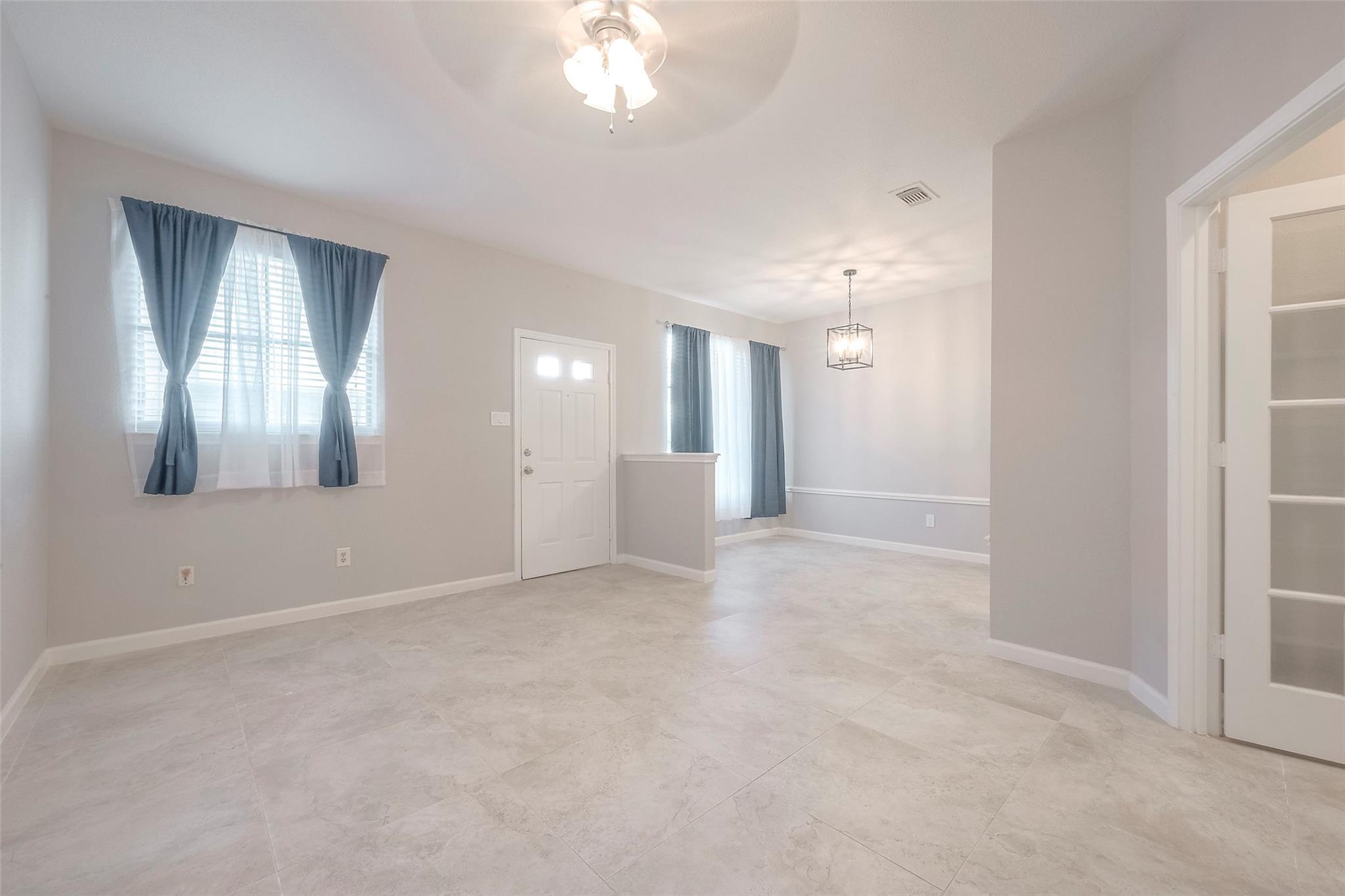 1103 Dulles Avenue 1202