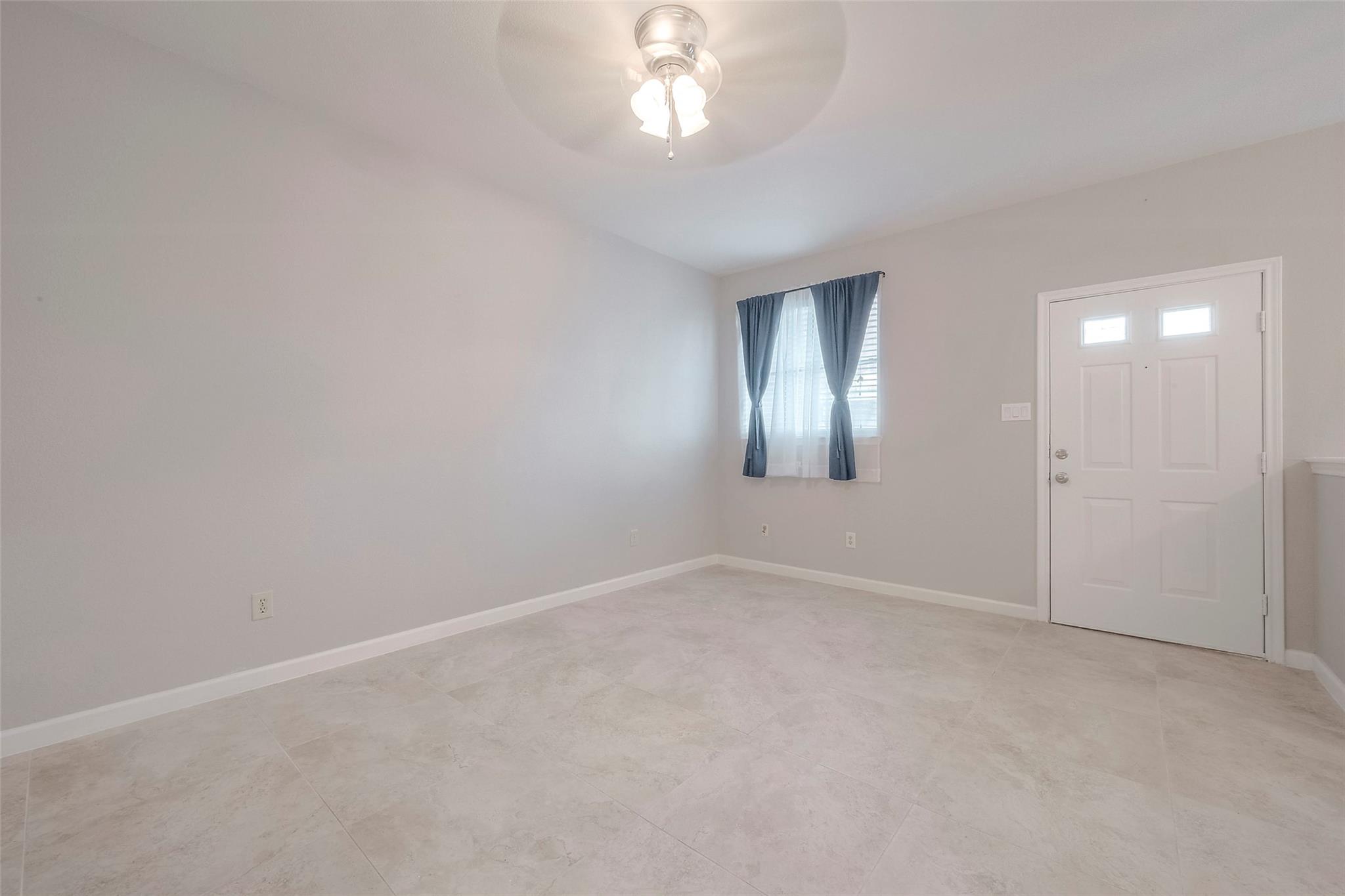 1103 Dulles Avenue 1202