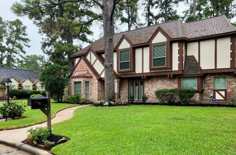 Homes For Sale - 17307 Lazy Hill Lane<br/> Spring, TX 77379