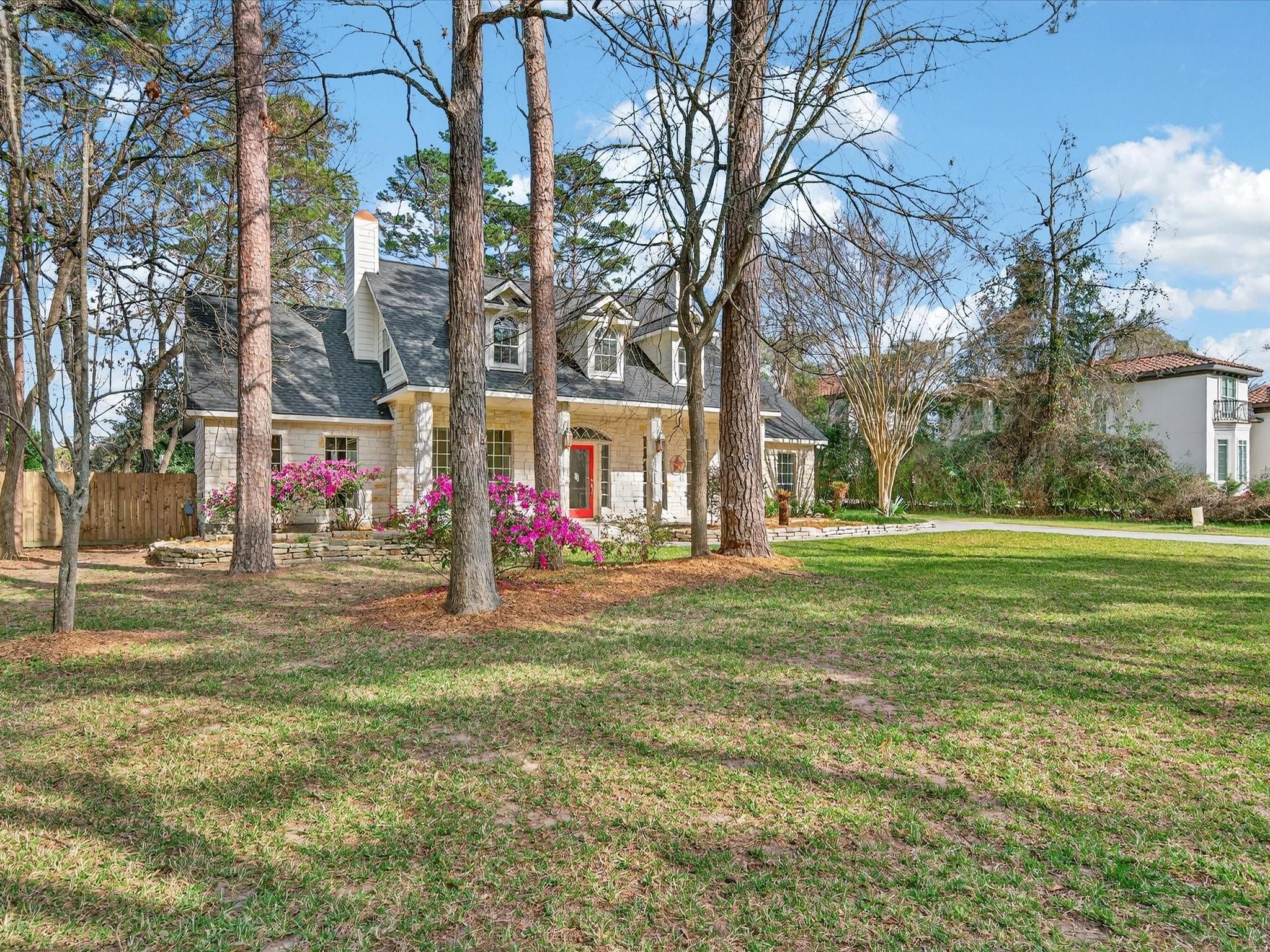 905 Carriage Hills Boulevard