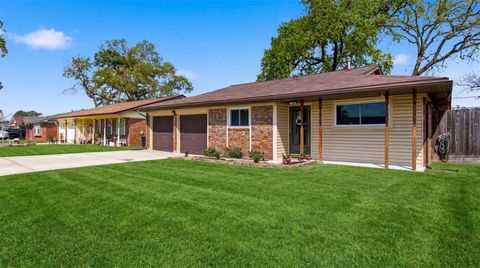 Homes For Sale - 14923 Lofton Street<br/> Channelview, TX 77530