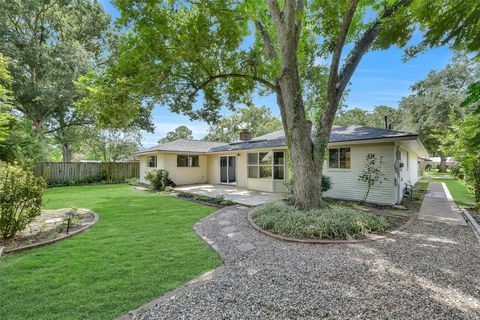 Tiny photo for 1617 Wavecrest Lane, Houston, TX 77062 (MLS # 66428359)