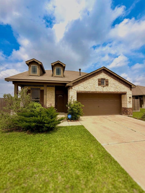 Photo of 101 White Wing Lane, Sealy, TX 77474 (MLS # 64132260)