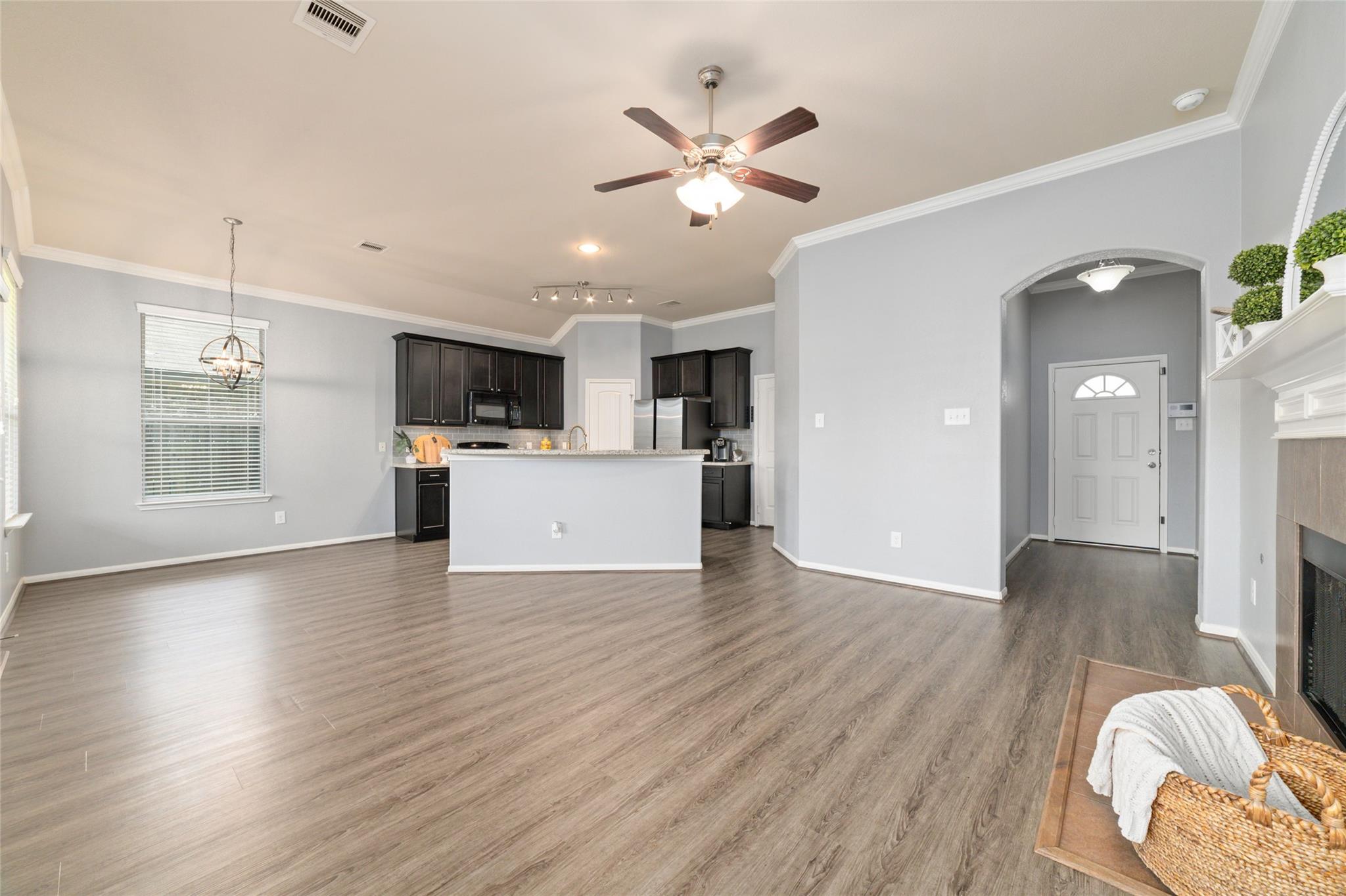 221 Country Crossing Circle