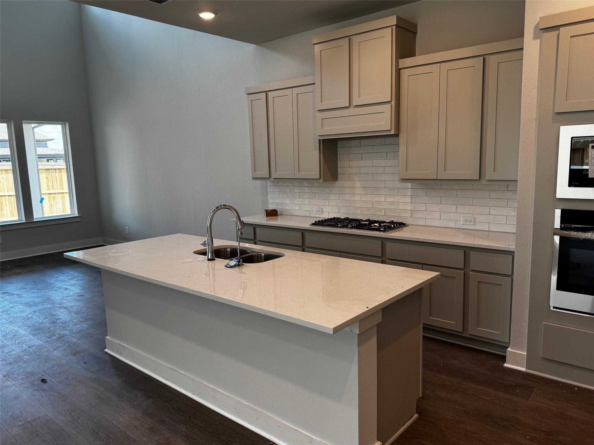 2227 Fresh Flower Way