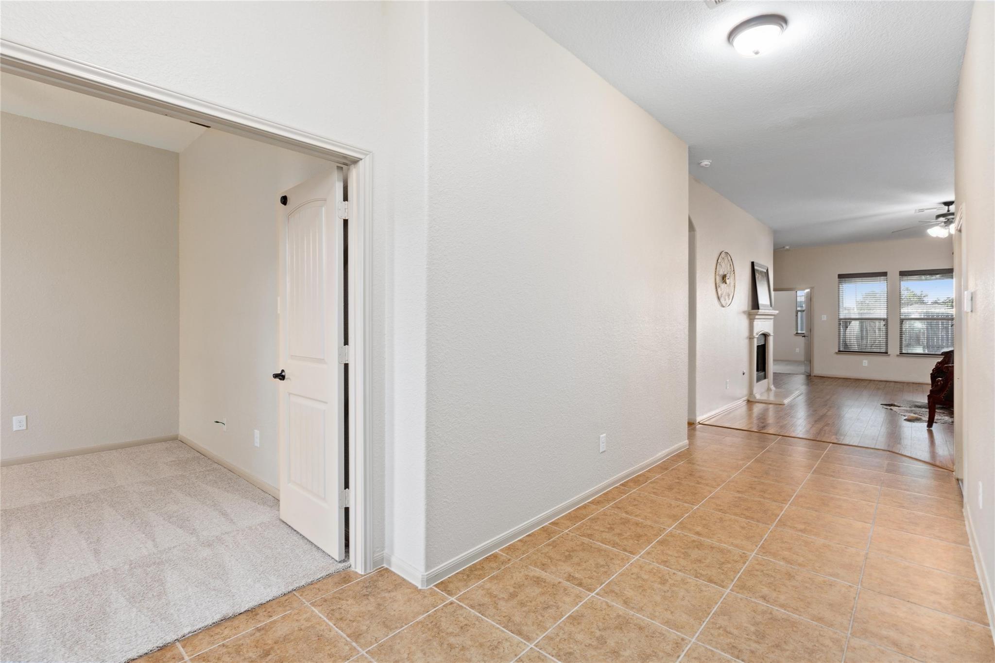 2886 Aurelia Lane