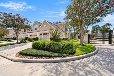 Photo of 13600 Breton Ridge Street #17D, Houston, TX 77070 (MLS # 84810482)