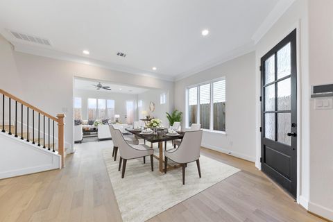 Photo of 946 Judiway Street, Houston, TX 77018 (MLS # 22133218)
