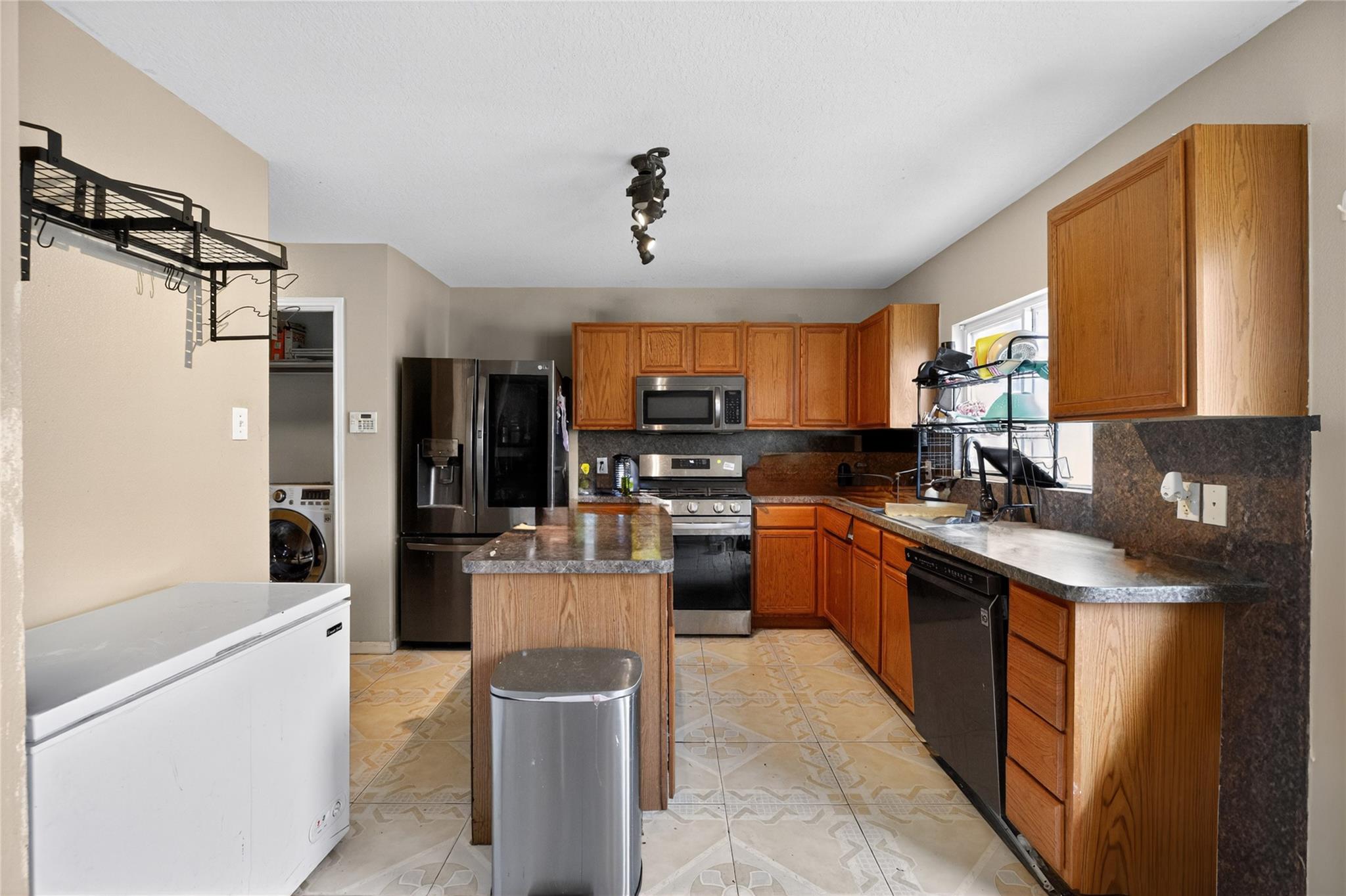 16916 Tableland Trail
