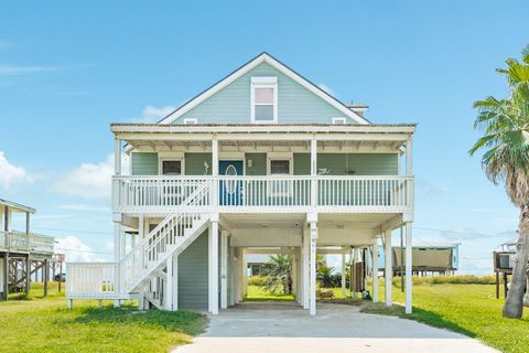 Photo of 805 Seashell Drive, Surfside Beach, TX 77541 (MLS # 80770461)