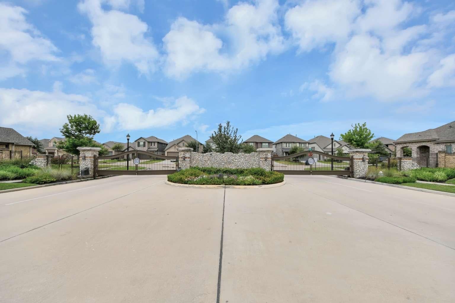 15746 Highlands Cove Drive